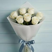 Букет 7 Белых роз Эдлесс Лав в Волоколамске