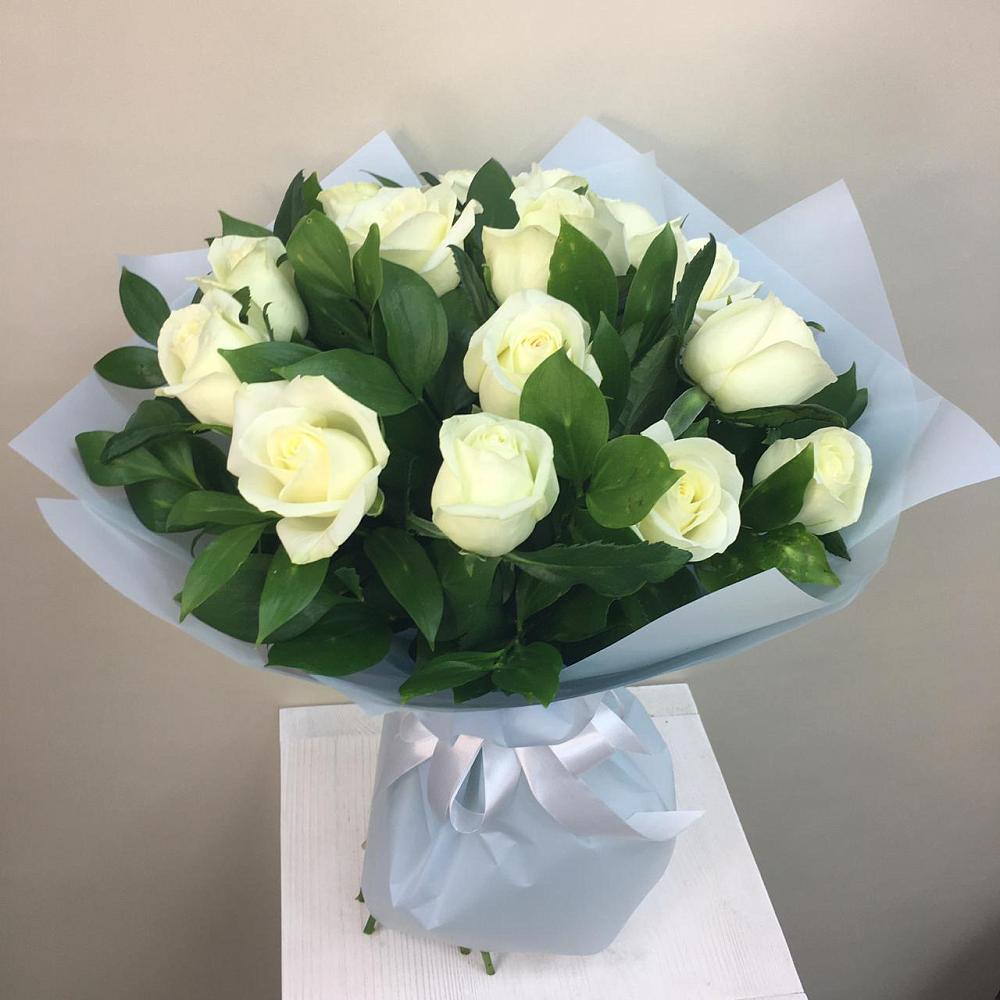 Букет 15 Белых роз Проуд в Волоколамске