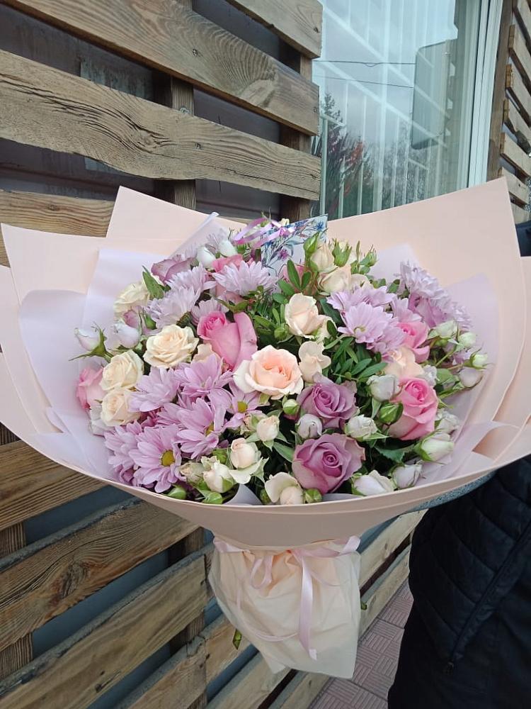 Букет цветов из: Розы и Хризантемы в Волоколамске