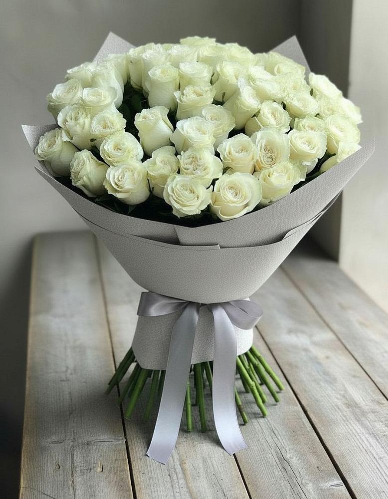 Букет 35 Белых роз в Волоколамске
