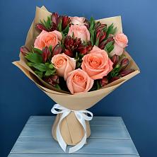 Букет цветов из:  Розы и Альстромерии в Волоколамске