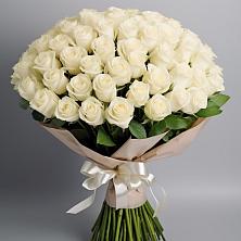 Букет 101 беля роза Белоснежка в Волоколамске