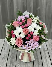 Букет цветов из:  Альстромерии, Гвоздики, Розы и Хризантемы в Волоколамске