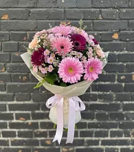 Букет цветов из:  Герберы и Хризантемы в Волоколамске